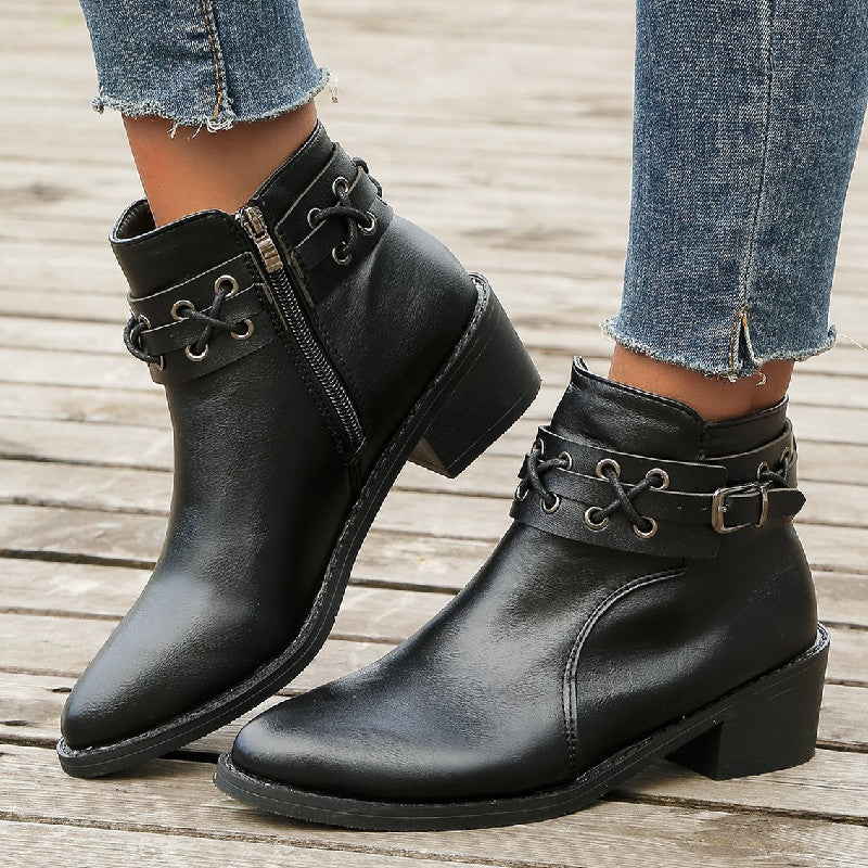 CÓMO Botines de piel con remaches