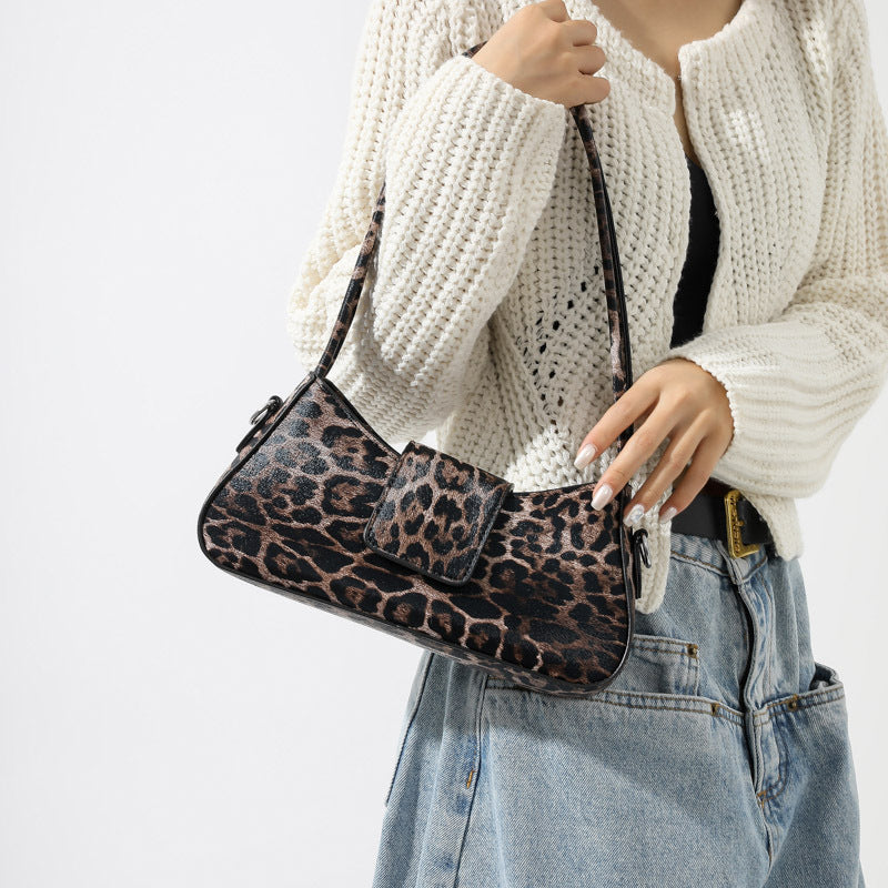 NOREA | Retro Leopard Handbag
