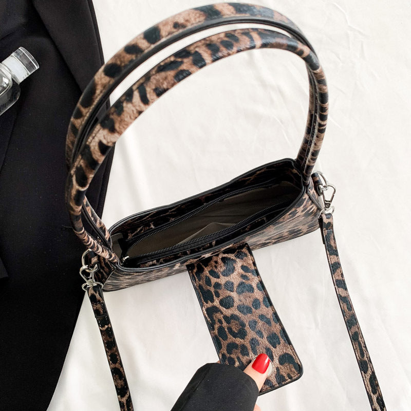 NOREA | Retro Leopard Handbag