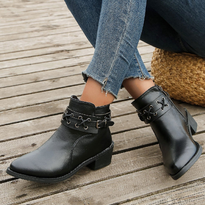CÓMO Botines de piel con remaches